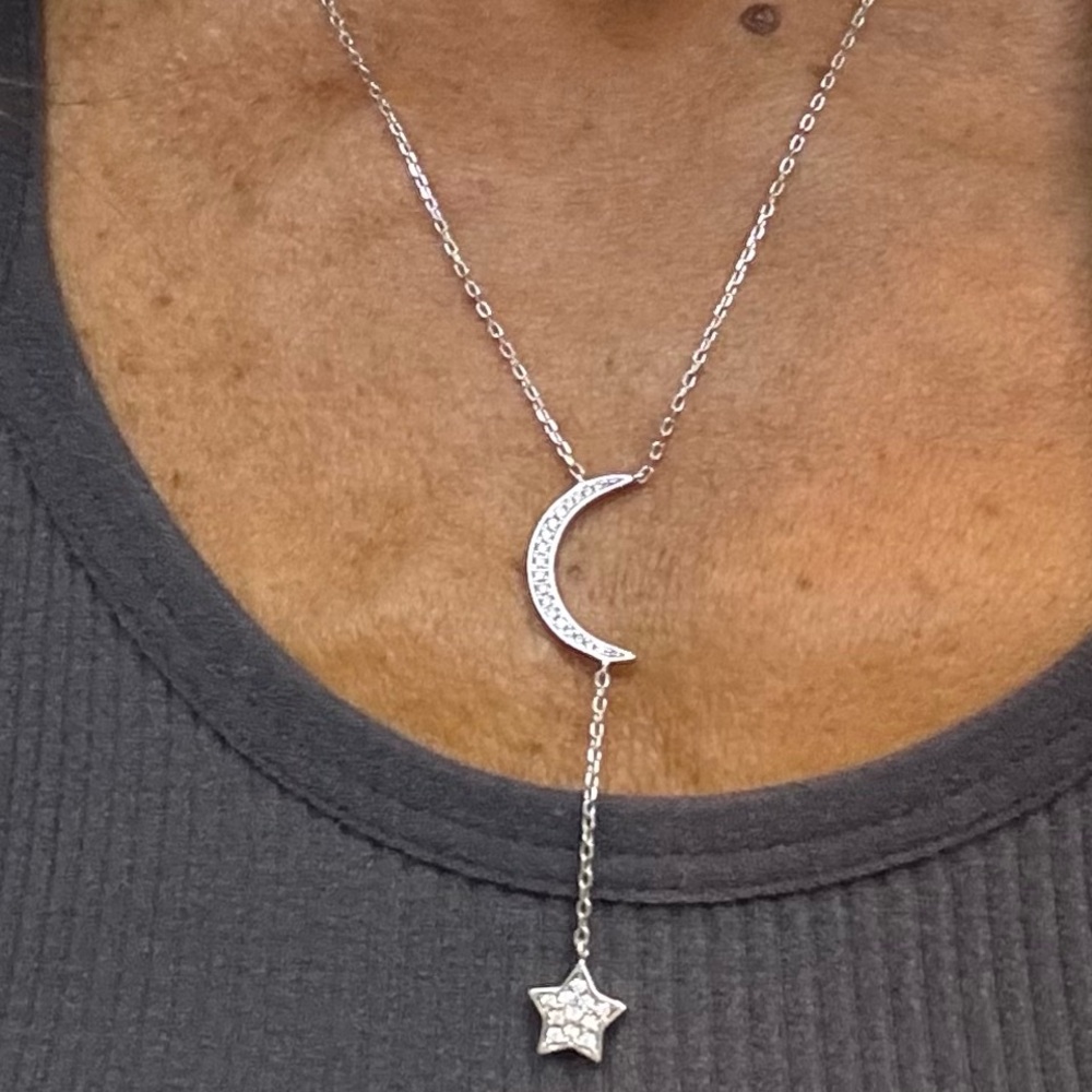 Perfect Condition Sterling Silver Moon and Drop Star Pendant Necklace